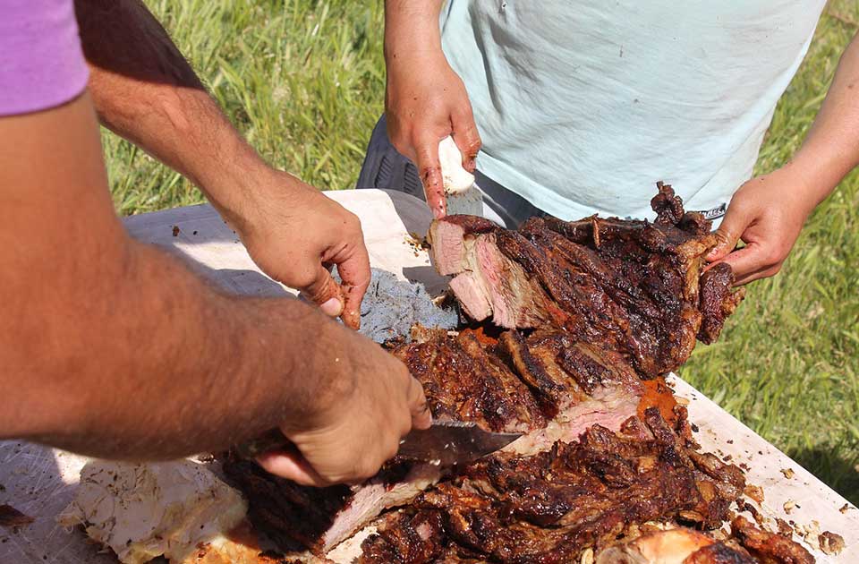 „Treba obnoviti tradiciju pečenja vola na Danima piva jer je to kulturno nasleđe“ „Treba obnoviti tradiciju pečenja vola na Danima piva jer je to kulturno nasleđe“