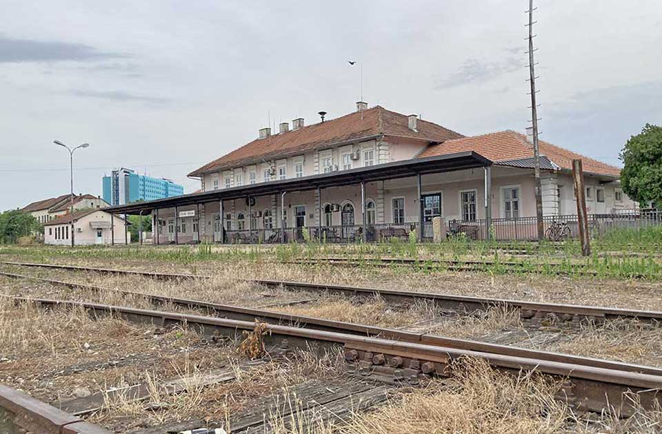 Uklonjeno šiblje i rastinje pored pruge Pančevo – Zrenjanin – Kikinda