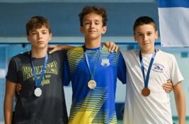 Stefan Midović i Strahinja Rakić na prvenstvu Srbije doplivali do medalja