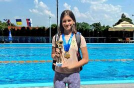 Sofija Petkanić najbolja plivačica u kategoriji na međunarodnom takmičenju u Vrbasu