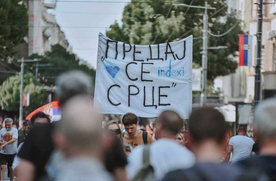 Studenti u blokadi pozvali na masovnu obustavu rada od danas