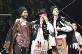 VIDEO: KUD „Lala“ iz Ečke premijerno izveo novu koreografiju srpskih i rumunskih igara