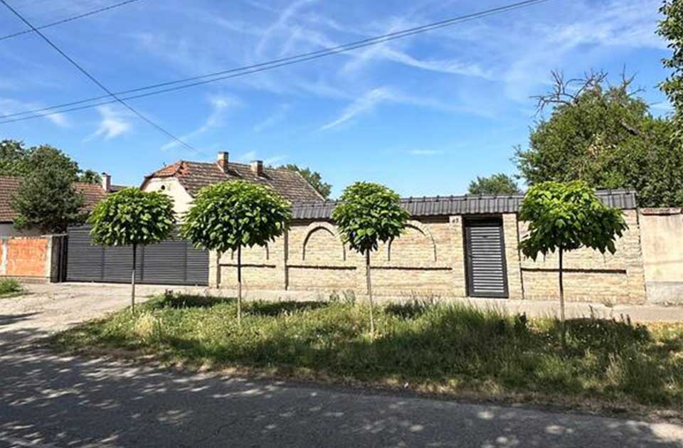 Ako želite da gradite kuću ili poslovno-stambeni objekat – ovo je prava lokacija za vas Ako želite da gradite kuću ili poslovno-stambeni objekat – ovo je prava lokacija za vas