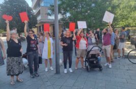 Zrenjaninci traže smenu i hapšenje komandanta JZO koji je studentkinji pretio silovanjem