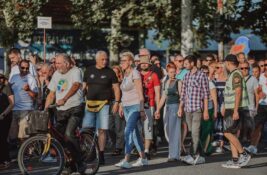 Devet meseci od pada nadstrešnice: Zrenjaninci pozvani na mirnu protestnu šetnju
