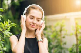 Zbog preglasne muzike sve veći broj mladih ima pištanje u ušima