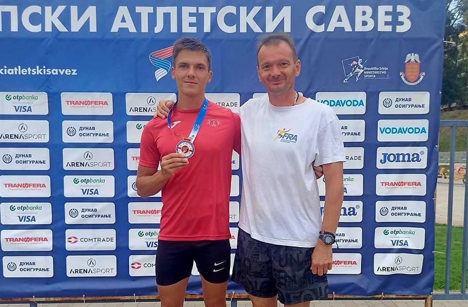 Jovan Milošev bronzani na seniorskom prvenstvu Srbije u višeboju Jovan Milošev bronzani na seniorskom prvenstvu Srbije u višeboju
