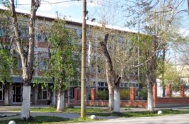 Deca i školarci u Čenti ostali bez užine, u vrtiću primećeni i pacovi