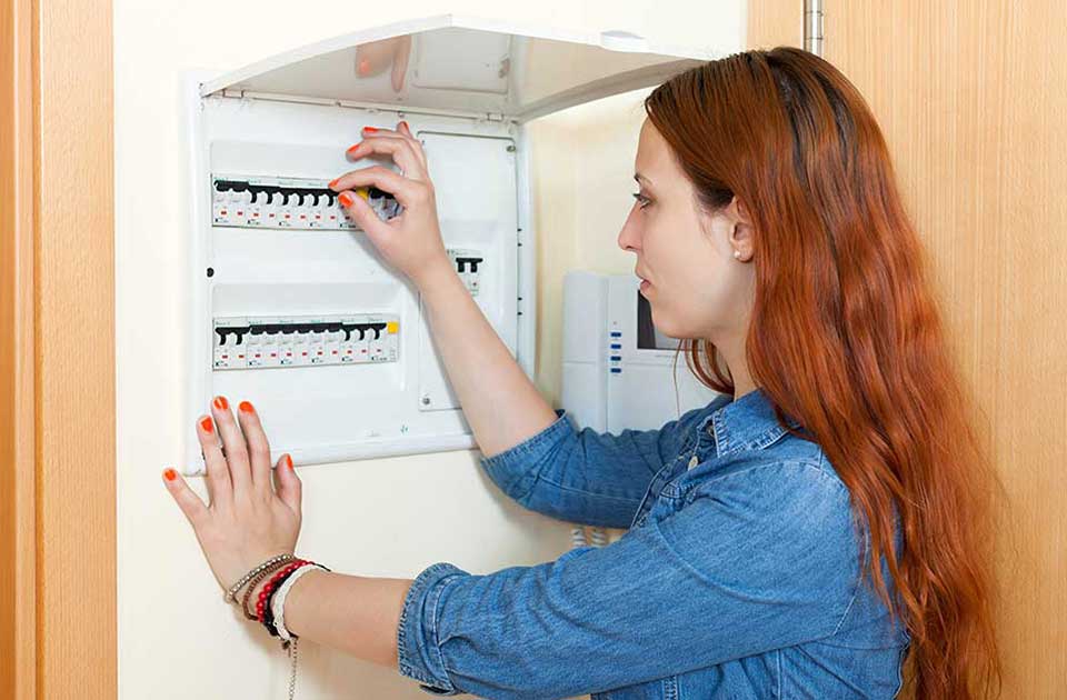 Elektrodistribucija daje popust od 6 odsto potrošačima koji sami očitavaju brojila