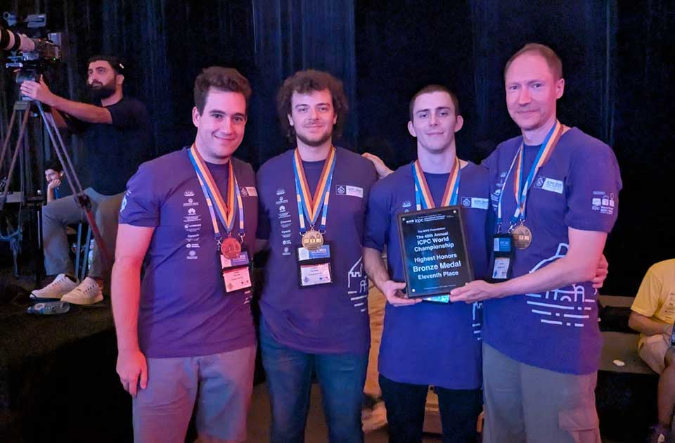 Naši studenti ušli u istoriju: Prva medalja sa prestižnog svetskog takmičenja u programiranju