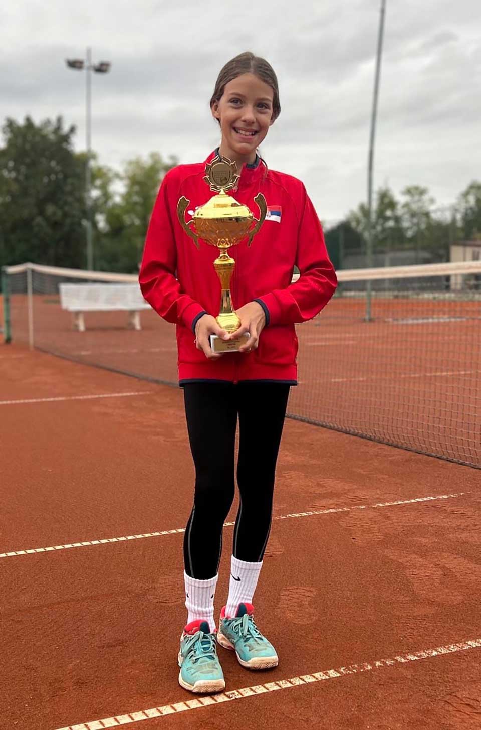 lola obradović