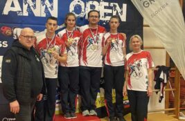 Perspektivni takmičari Tekvondo kluba Zrenjanin doneli iz Slovenije šest zlatnih medalja