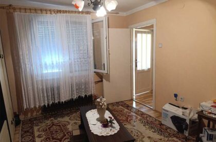 kuća u naselju nova kolonija