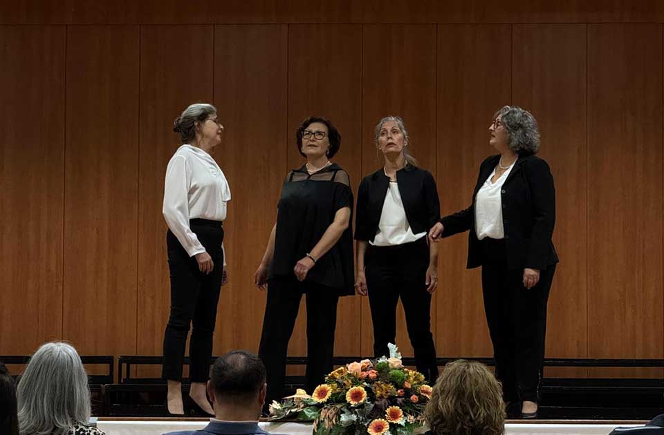 Zlatna diploma za vokalni kvartet „Vita Brevis“ na horskom takmičenju u Slavonskom Brodu Zlatna diploma za vokalni kvartet „Vita Brevis“ na horskom takmičenju u Slavonskom Brodu
