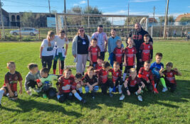 Aurora Vita novčanom donacijom podržala FK Borac iz Zrenjanina