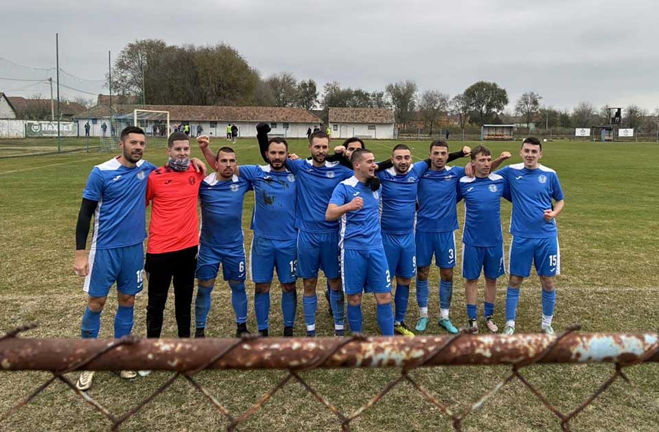 Omladinac iz Ravnog Topolovca jesenji prvak Područne fudbalske lige Zrenjanin