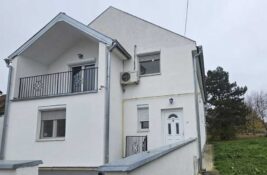 FOTO: Prodaje se petoiposobna kuća u naselju Dolja – odmah je useljiva