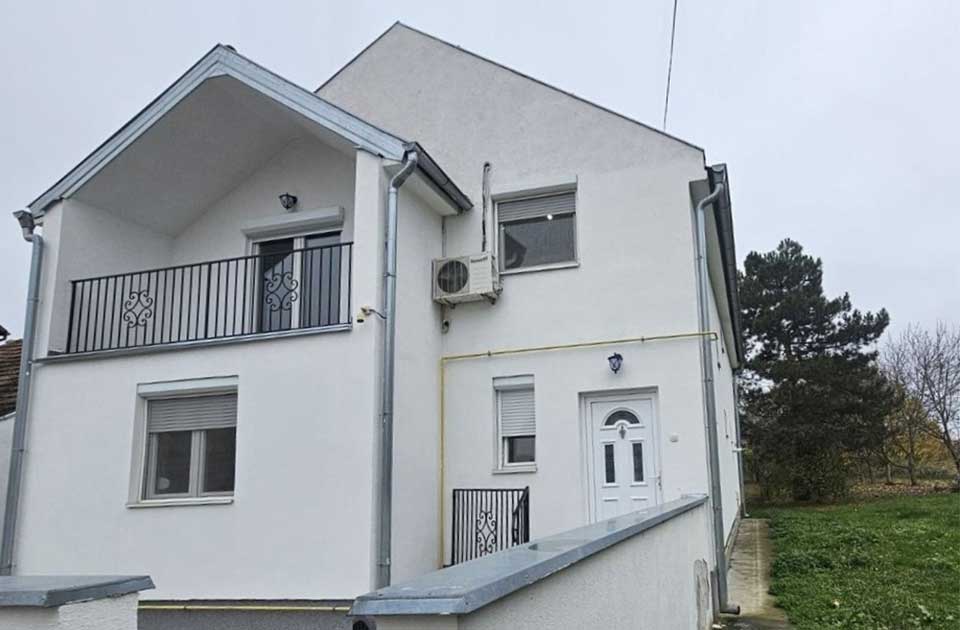 FOTO: Prodaje se petoiposobna kuća u naselju Dolja – odmah je useljiva