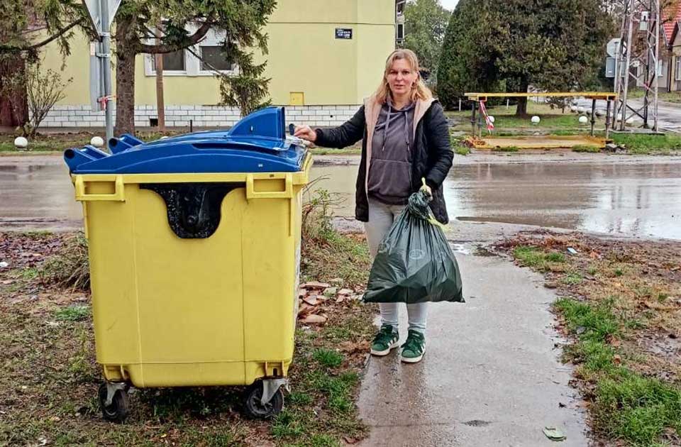 Primer iz Nemačke je motivisao: Jelena iz Elemira svake srede nosi otpad na reciklažu u Bečej Primer iz Nemačke je motivisao: Jelena iz Elemira svake srede nosi otpad na reciklažu u Bečej