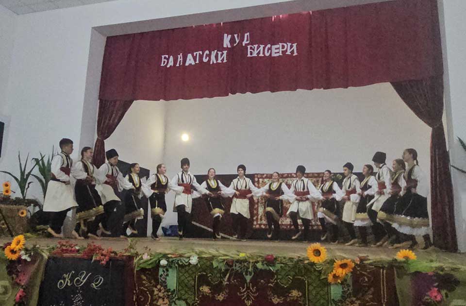 KUD „Banatski biseri“ iz Farkaždina uspešnu godinu završava spektakularnim koncertom