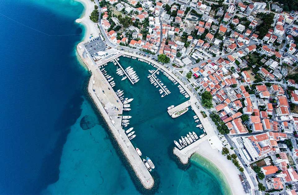 Traže se radnici za sezonske poslove na hrvatskom primorju Traže se radnici za sezonske poslove na hrvatskom primorju