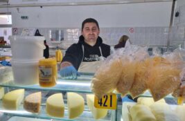 U tri ujutru u štali, u zoru na pijaci: Ovako izgleda dan uzornog domaćina Ljubiše Vranca