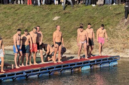 plivanje za časni krst