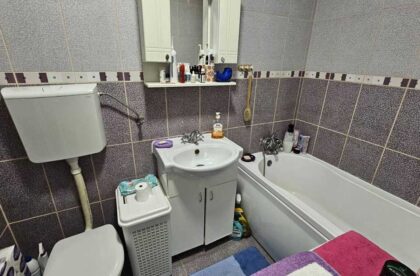 trosoban stan u naselju 4. jul