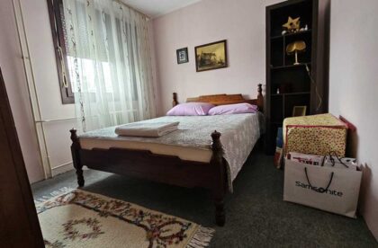 trosoban stan u naselju 4. jul