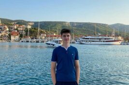 Aron Brenda osvojio prvo mesto na školskom takmičenju iz matematike