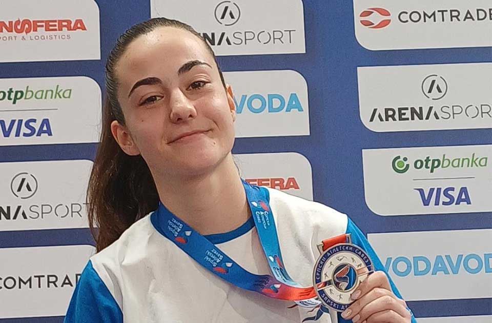 Sezona iz snova: Juniorsko zlato, pa seniorsko srebro za Dunju Eremić