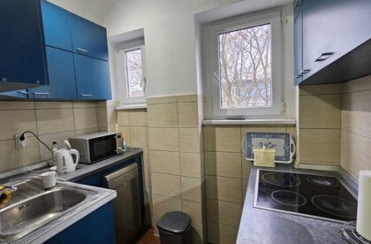 dvosoban stan na žitnom trgu