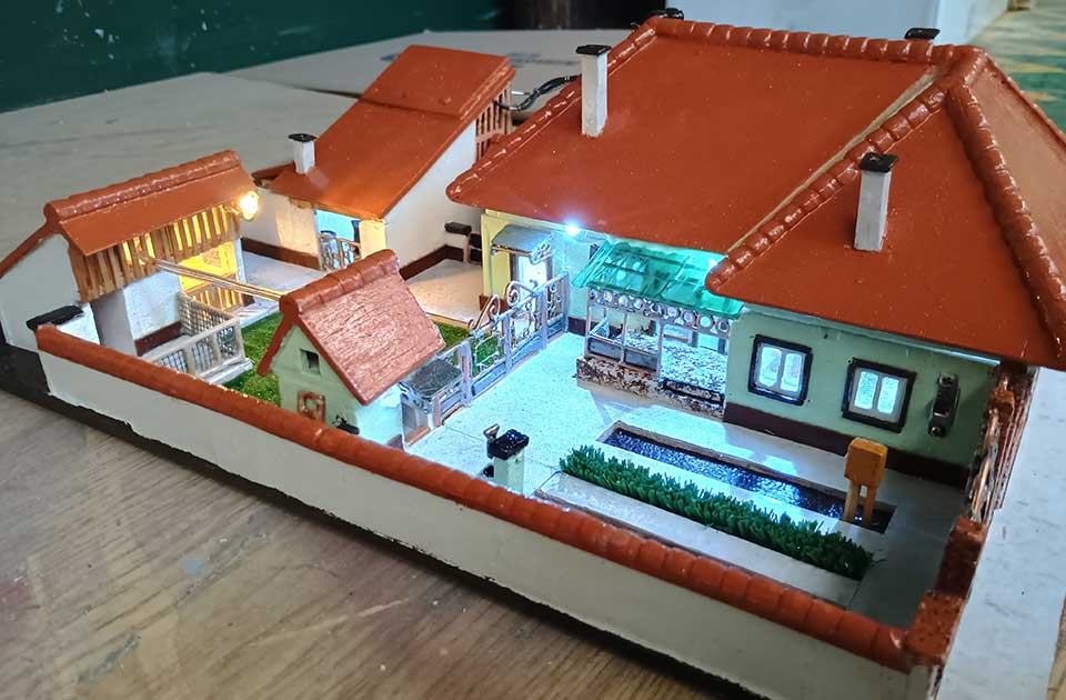 Penzioner Branislav Frenc čuva dušu Zrenjanina: Makete koje vraćaju u neka lepša vremena Penzioner Branislav Frenc čuva dušu Zrenjanina: Makete koje vraćaju u neka lepša vremena