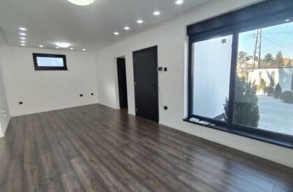 prizemna petosobna kuća na bagljašu