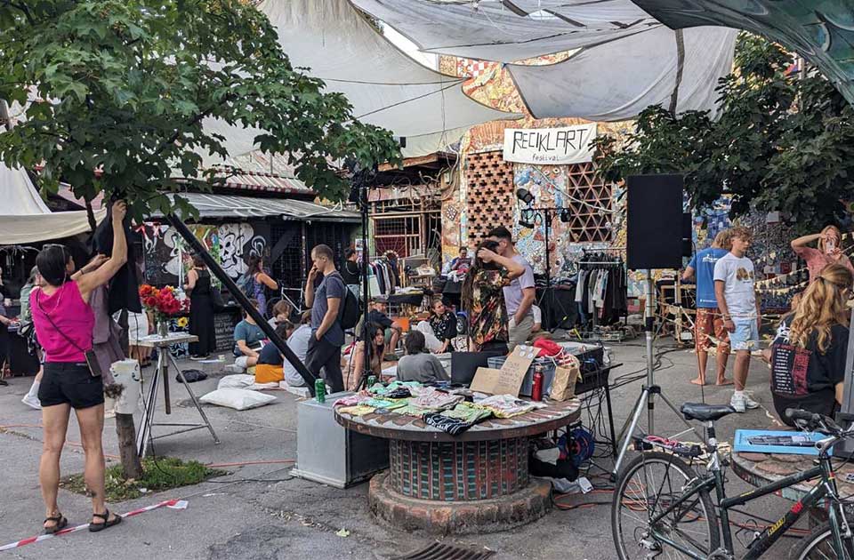 Stari uređaji, nove ideje: Pogledajte kako otpad postaje umetničko delo