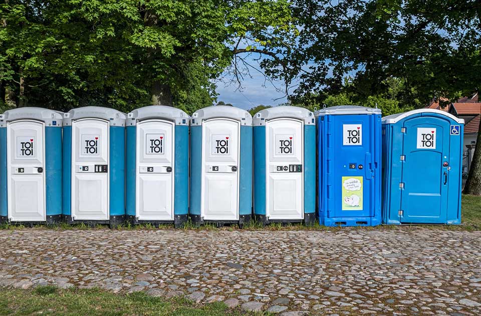 Za pet dana 999.999 dinara: Cena iznajmljivanja mobilnih toaleta baš ispod praga za tender