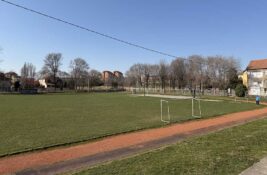 Radovi završeni za samo jedan dan: Vojni stadion dobio potpuno novo osvetljenje