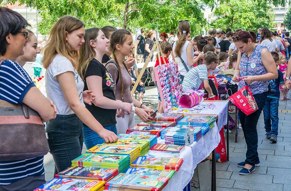Dečija pijaca ponovo u Zrenjaninu: Mališani postaju mali preduzetnici