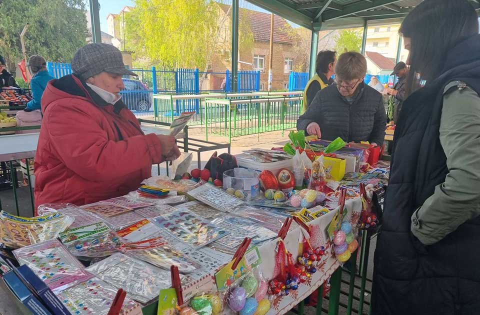 VIDEO: U susret Uskrsu – pijaca puna boja, ukrasa i dobrog raspoloženja