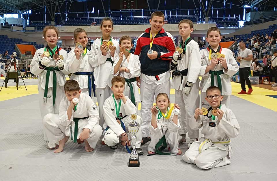Pljušte medalje za Zrenjanince: Tekvondisti pokorili Vršac i zablistali u Bukureštu