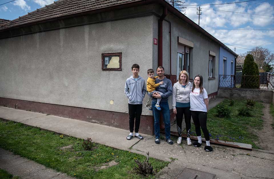 Zrenjanin šutira za porodicu Vidanović: U subotu humanitarni turnir „Trojka iz bloka“ Zrenjanin šutira za porodicu Vidanović: U subotu humanitarni turnir „Trojka iz bloka“