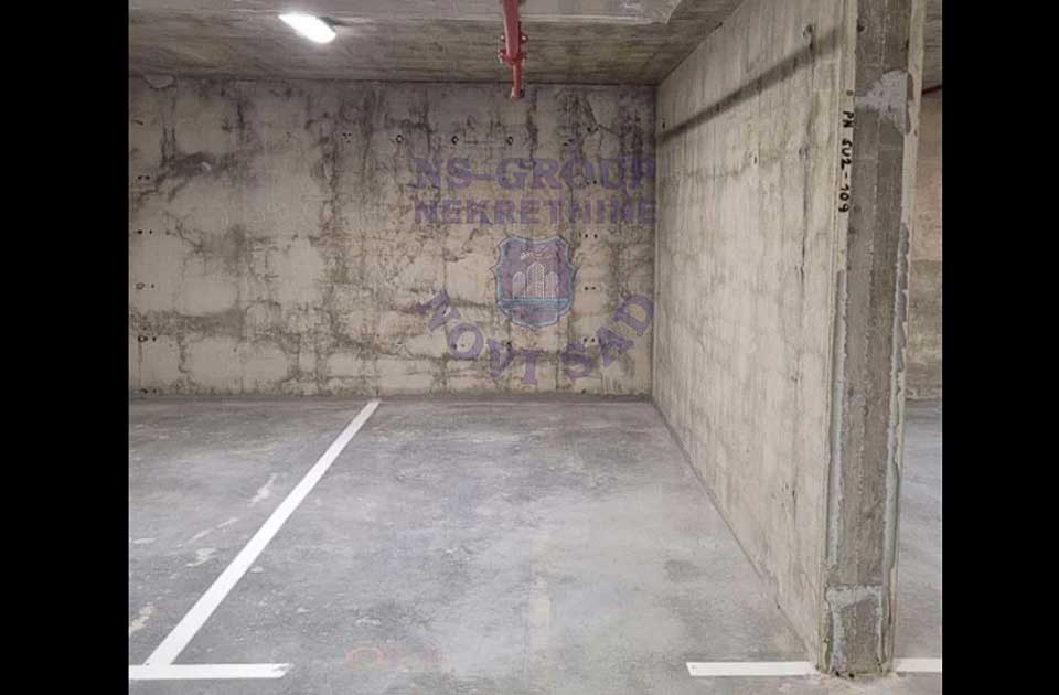 garaža novo naselje
