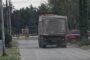 VIDEO: Putnikovo traži hitnu reakciju – šleperi danima prolaze kroz stambeno naselje