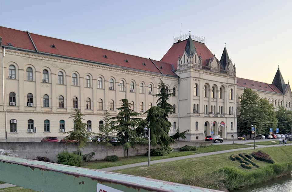 Osumnjičen za prodaju droge, ali nije završio u pritvoru: Tužilaštvo odmah uložilo žalbu Osumnjičen za prodaju droge, ali nije završio u pritvoru: Tužilaštvo odmah uložilo žalbu