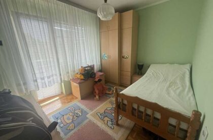kuća sa bazenom na bagljašu
