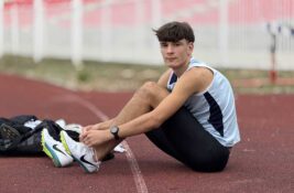 VIDEO: Košarkaš Petrovgrada osvojio zlato u atletici – Kosta Pašter iznenadio na Kupu Srbije