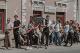 FOTO: Gužva do poslednjeg trenutka – mnogi Zrenjaninci nisu stigli da daju potpis Studentskoj listi