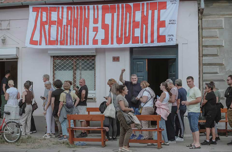 Dejan Bodiroga poručio režimu: „Nećemo vam dozvoliti da našu decu nazivate ustašama“ Dejan Bodiroga poručio režimu: „Nećemo vam dozvoliti da našu decu nazivate ustašama“